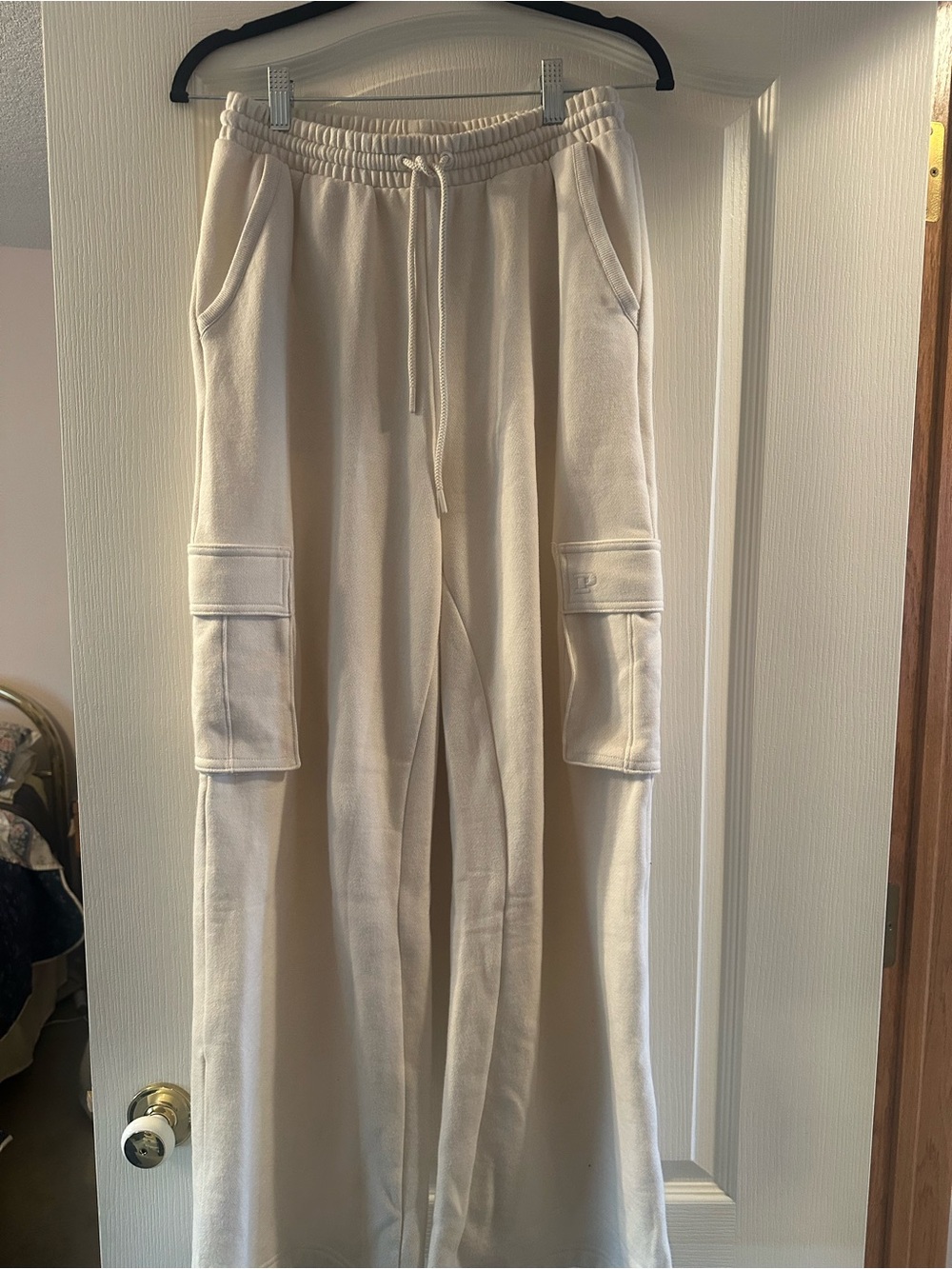 Cream Cargo Wide leg Sweatpants